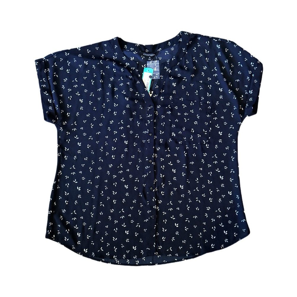 41 Hawthorn Navy Short-Sleeve Button Front Blouse with White Leaf Print